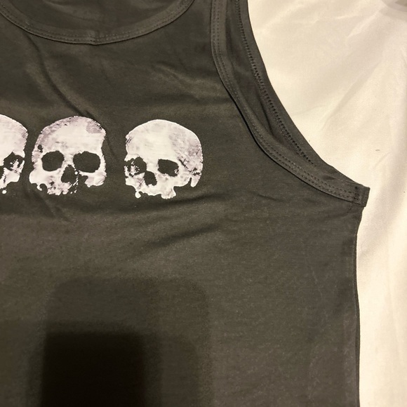 Trio Of Skulls Black Graphic Sleeveless Crop Top Grunge Punk Emo Goth Size M - Picture 6 of 12